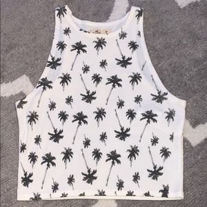 Muscle tank hollister crop top.